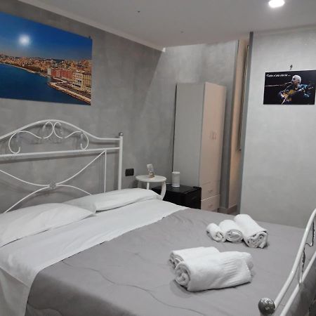 Napul'E Mill Color Bed & Breakfast Napoli Bagian luar foto