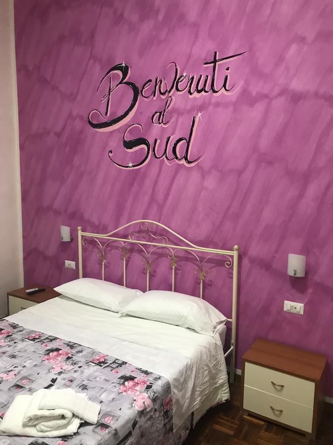 Napul'E Mill Color Bed & Breakfast Napoli Bagian luar foto