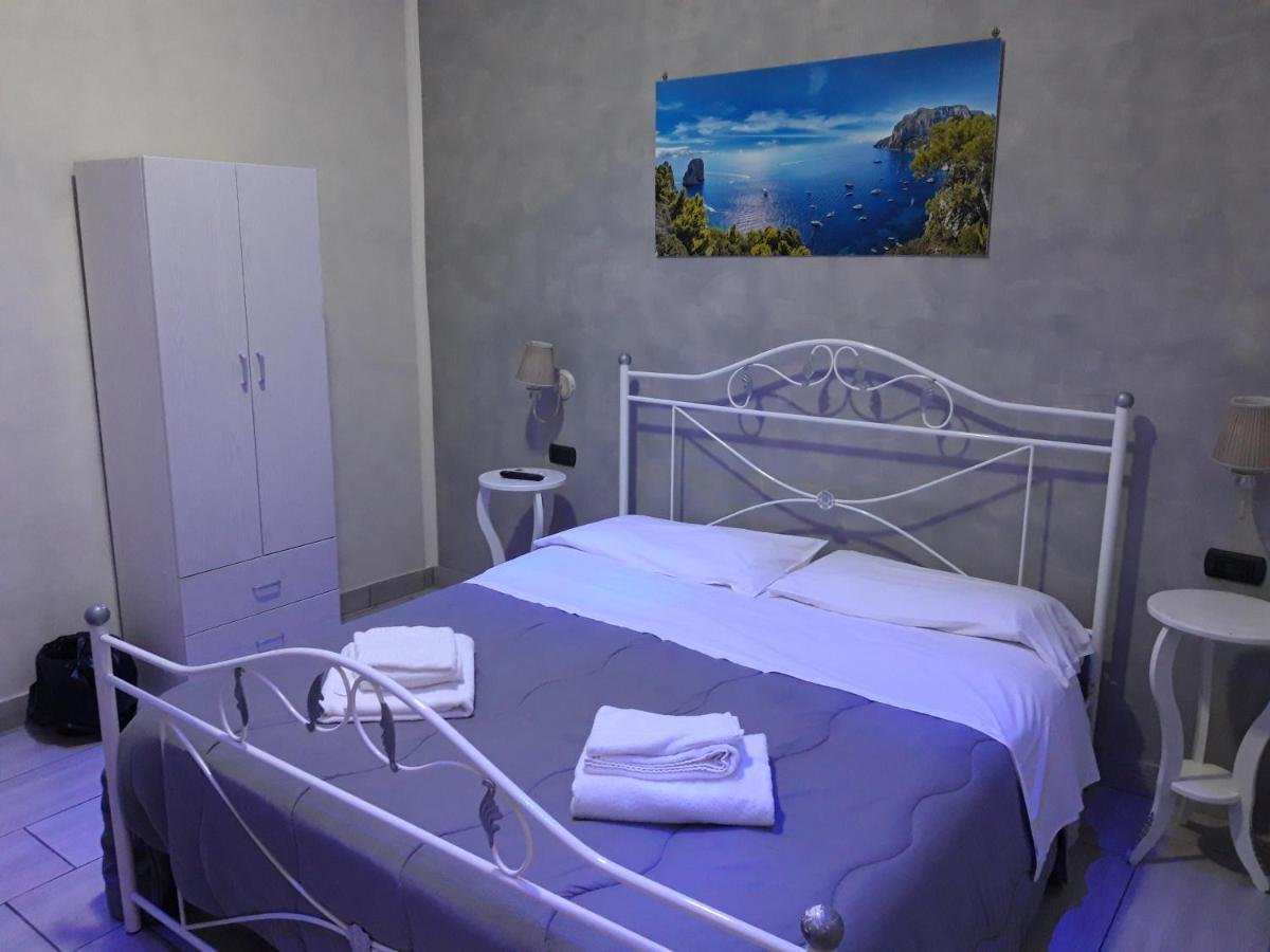 Napul'E Mill Color Bed & Breakfast Napoli Bagian luar foto